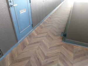 木目の長尺シート 本文画像